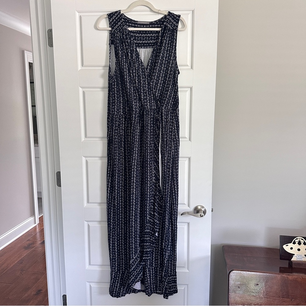 Loveappella dark blue dress